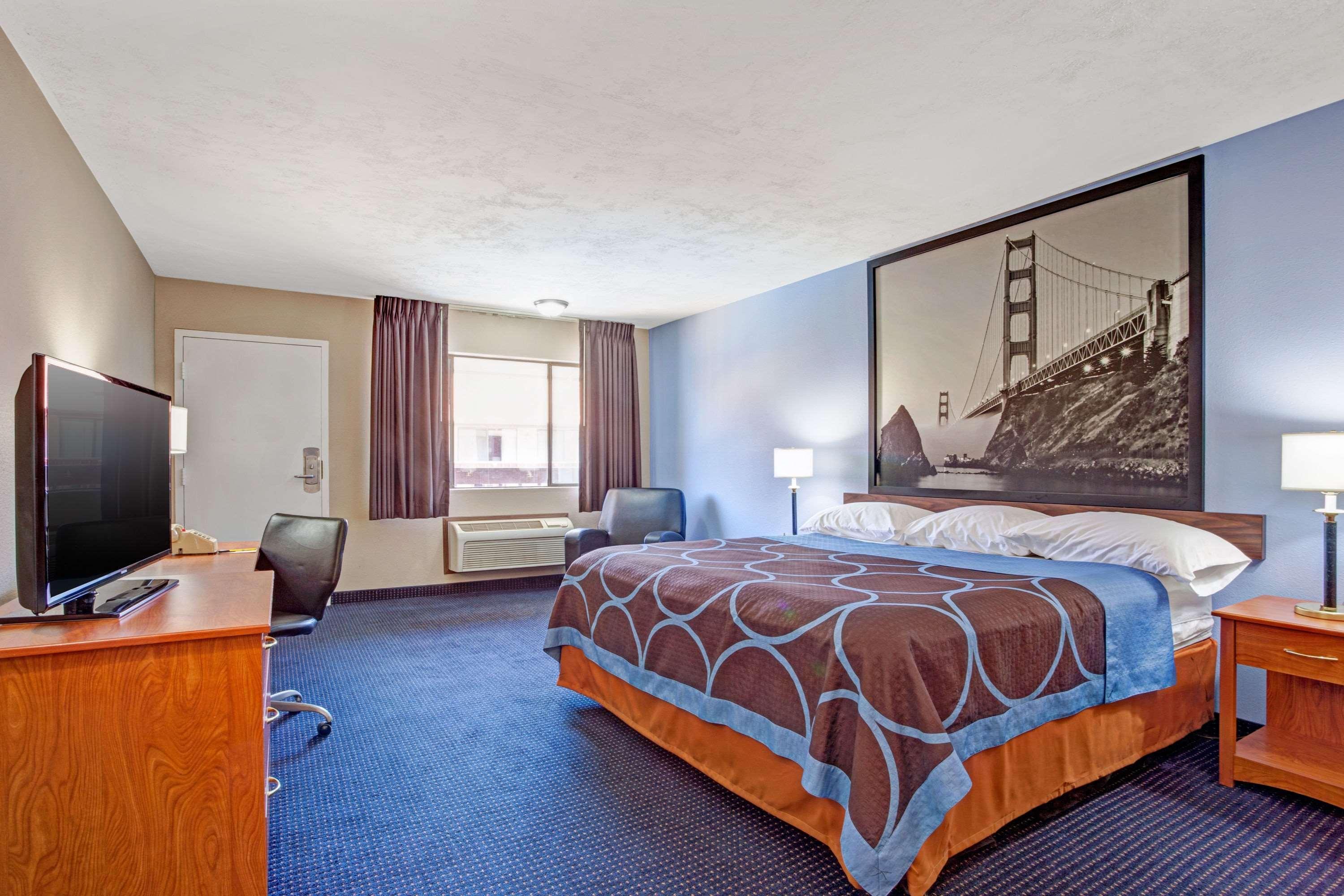 ซูเปอร์ 8 บาย วินด์แฮม คอร์ซิคานา Motel คอร์สิคานา ภายนอก รูปภาพ