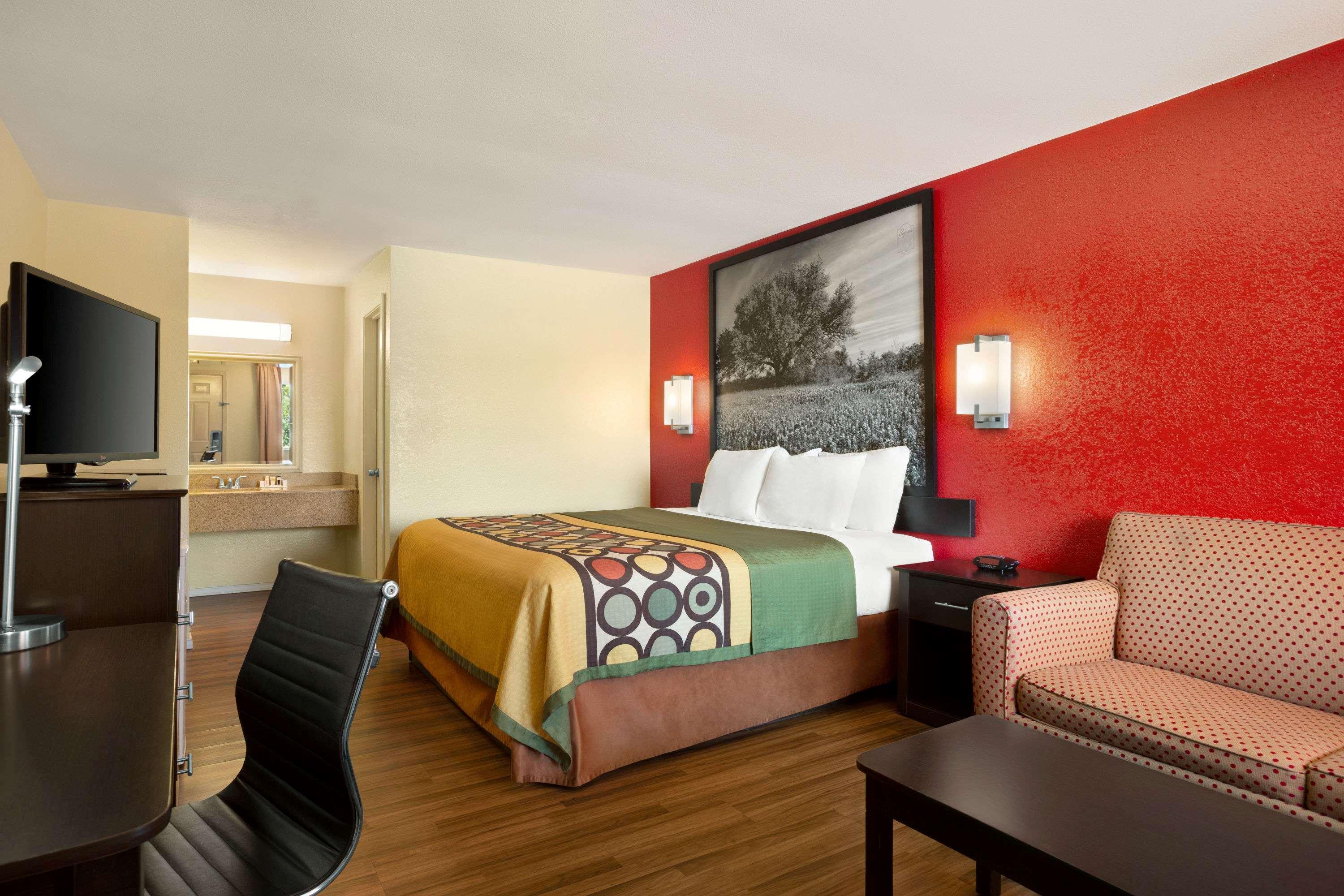 ซูเปอร์ 8 บาย วินด์แฮม คอร์ซิคานา Motel คอร์สิคานา ภายนอก รูปภาพ